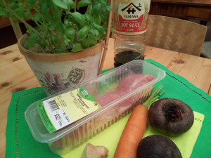 Panenka s červenou řepou a sójovou omáčkou - suroviny - www.chytrevarime.cz