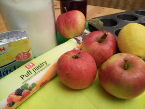 Růže z jablek a listového těsta - suroviny - www.chytrevarime.cz