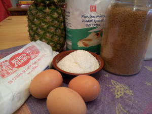 Palačinky se zkaramelizovaným ananasem a kokosem - suroviny - www.chytrevarime.cz