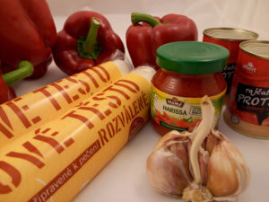 Koláč z červených paprik - suroviny - www.chytrevarime.cz